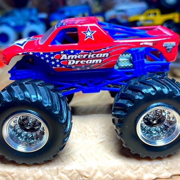 American Dream - Picture 1 of 3